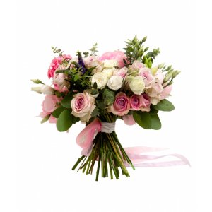 Buchet cu trandafiri roz si specialitati