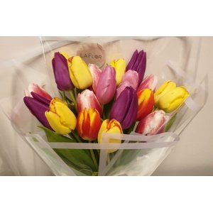 Buchet cu 21 lalele colorate