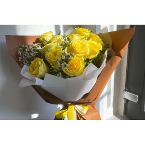 Buchet cu trandafiri galbeni SONRISA 11