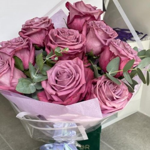 Buchet cu trandafiri mov TABU 11