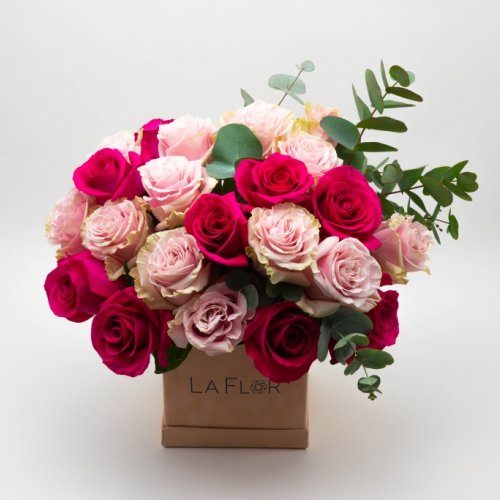 Cutie cu trandafiri DESEO BOX 21