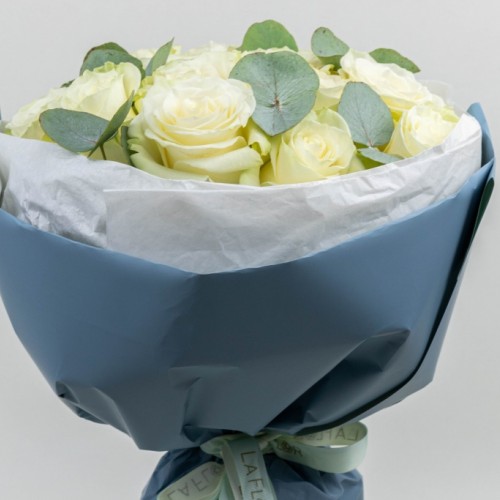 Buchet cu trandafiri albi PROMESA 15